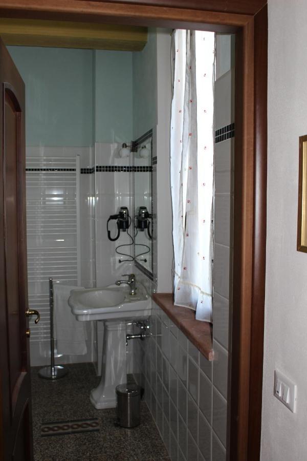 Locanda Donna Laura Imola Exterior foto