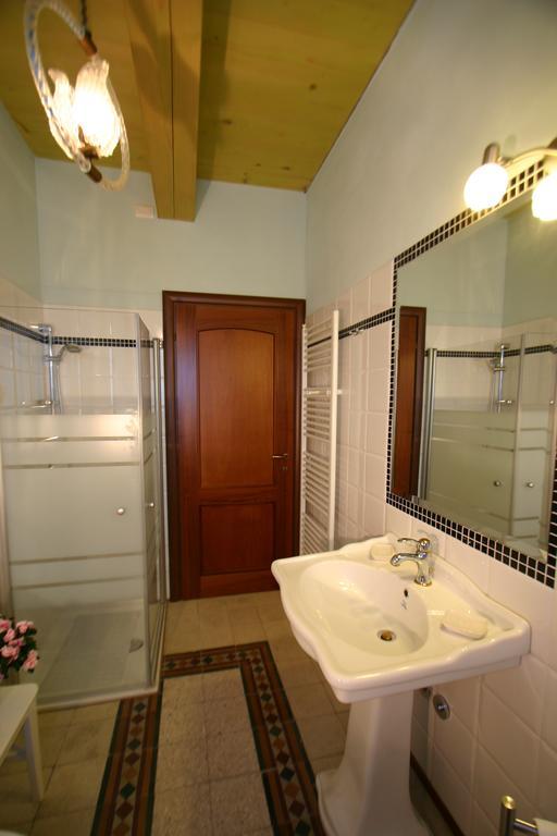 Locanda Donna Laura Imola Cameră foto