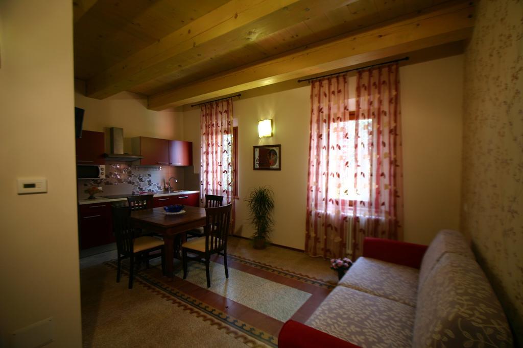 Locanda Donna Laura Imola Cameră foto